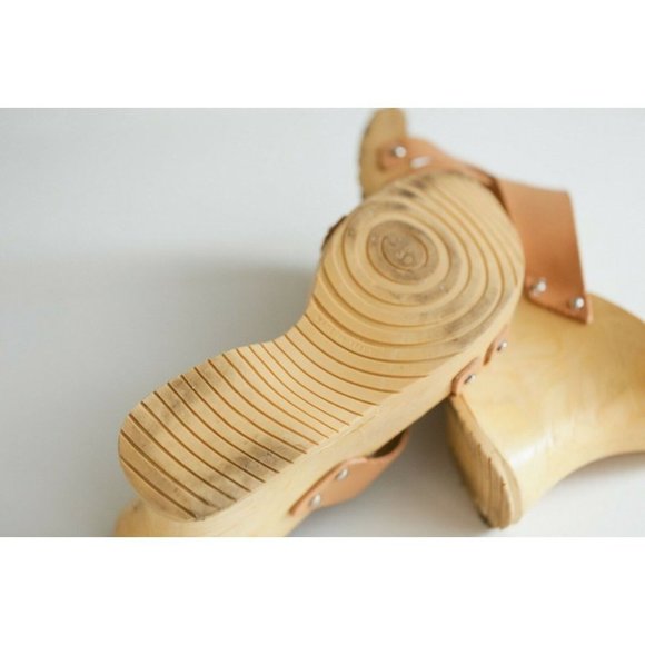 Vintage Y2K Le Chateau Nude Leather Strappy  High Heel  Wedge Sandals SZ8 - Picture 10 of 11